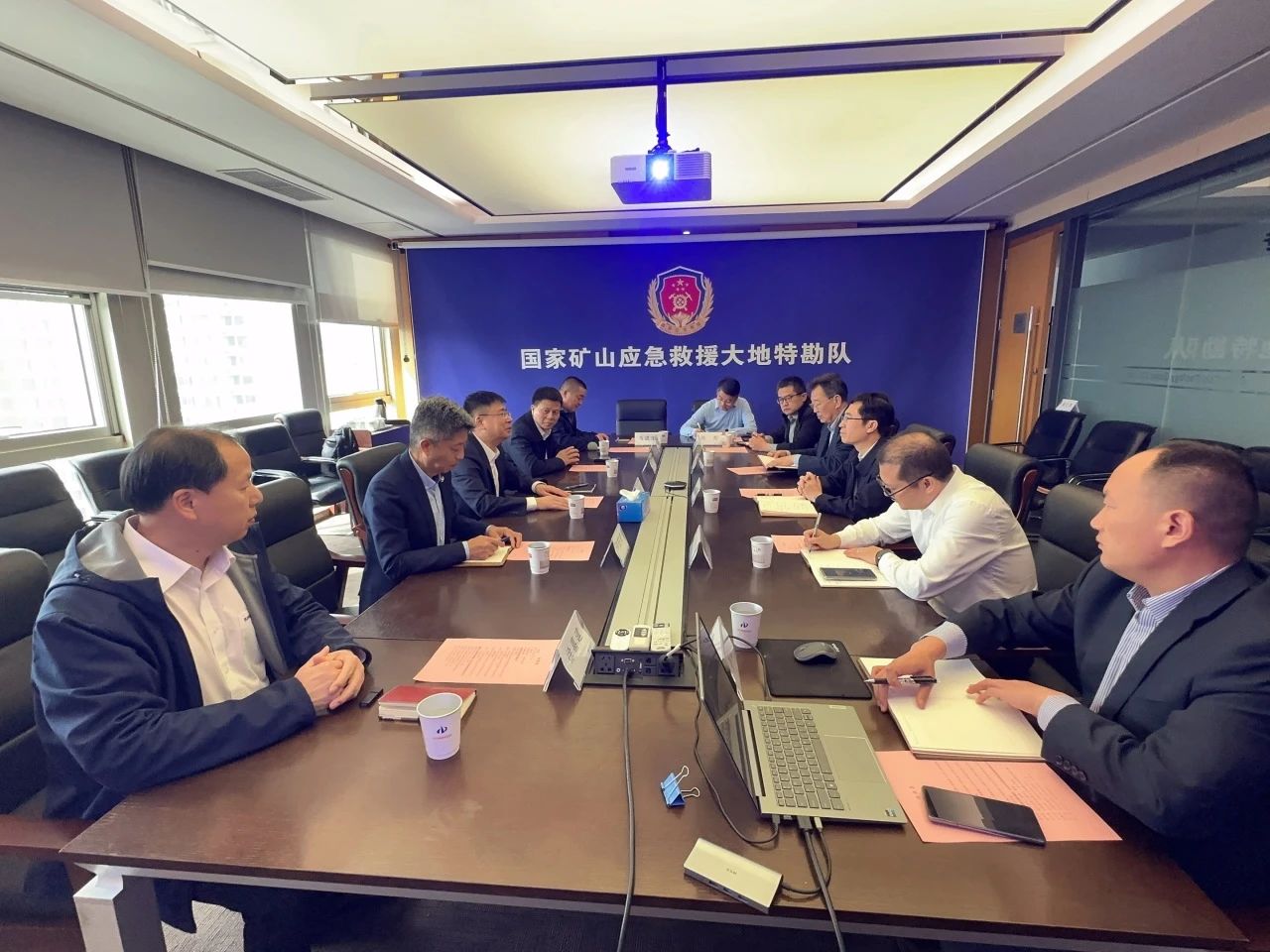 xingkong星空平台（中国）集团智能董事长付向东带队拜访中煤地质总局、大地特勘公司