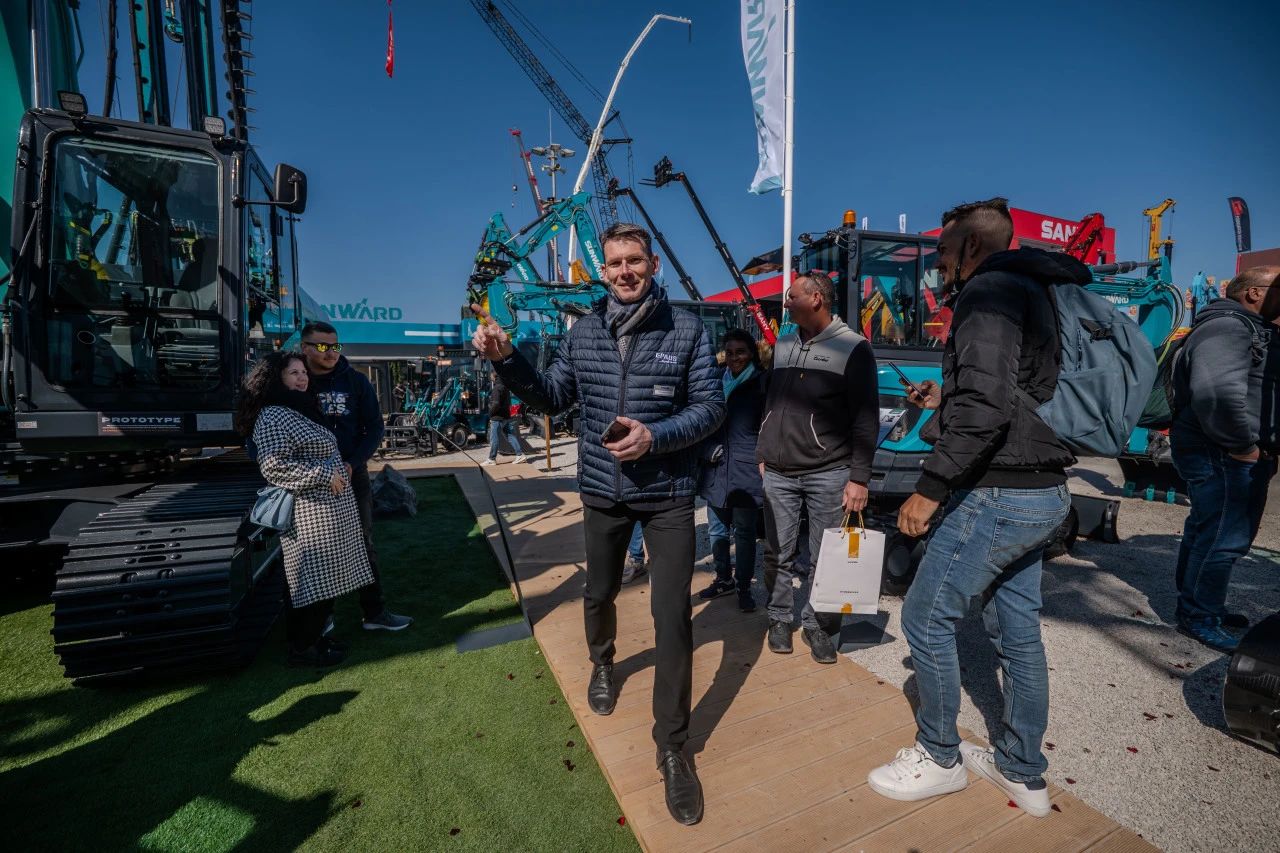 xingkong星空平台（中国）集团智能董事长付向东：以绿色智造与全球战略解锁中国工程机械的进阶密码