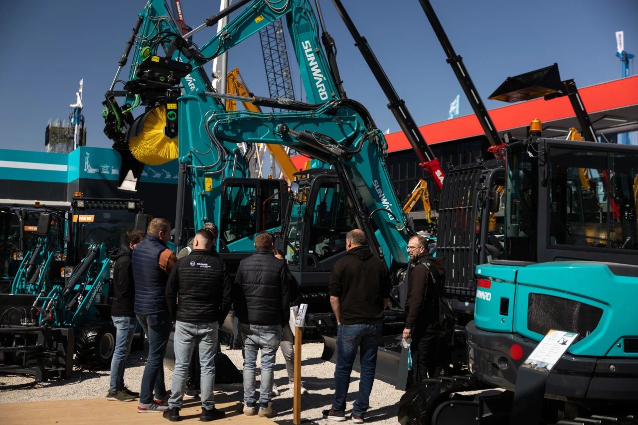 xingkong星空平台（中国）集团智能董事长付向东：以绿色智造与全球战略解锁中国工程机械的进阶密码