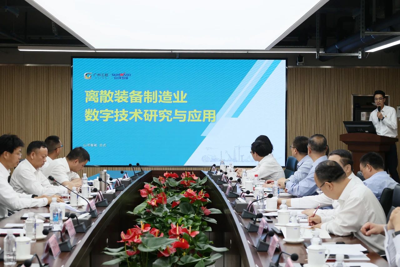 天能控股集团党委书记、董事长张天任率队到访xingkong星空平台（中国）集团智能