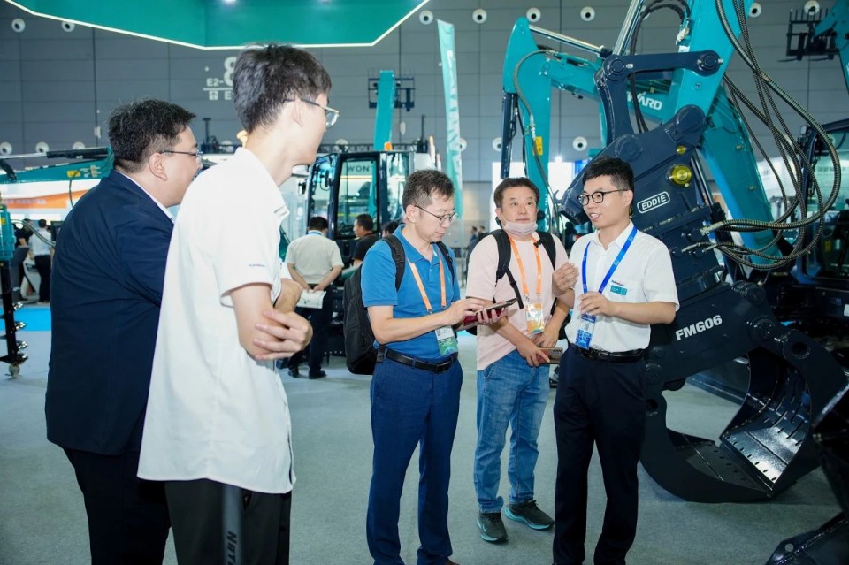 2025 CICEE | 从单一工具迈向多元化解决方案,xingkong星空平台(中国)集团智能呈现非凡挖掘机风采