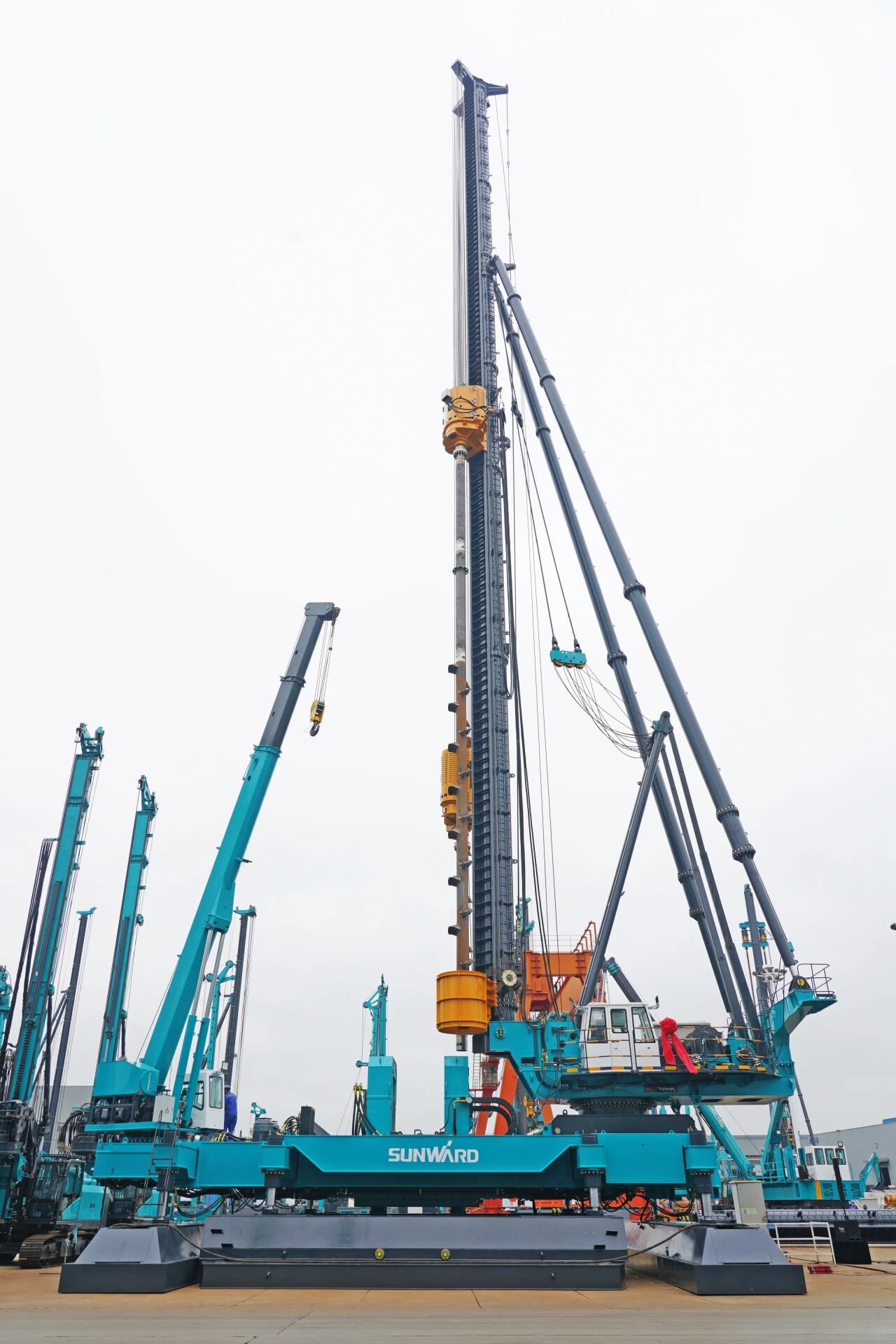 破局深基施工!xingkong星空平台(中国)集团智能搅拌中掘植桩一体机重磅交付